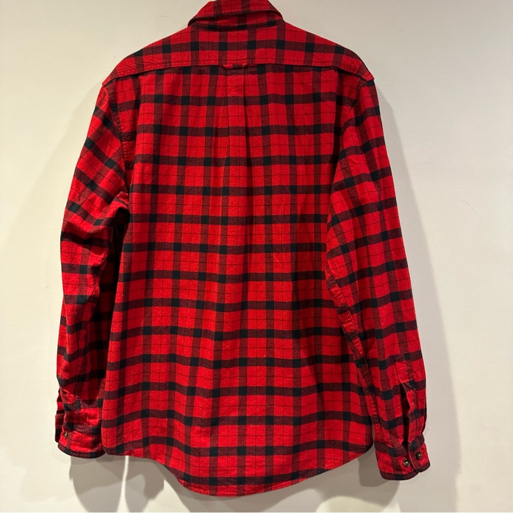 Filson Men's Alaskan Guide Shirt In Red and Black Plaid Flannel - Picture 10 of 10